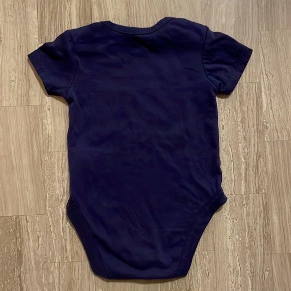 Cat and Jack short sleeve bodysuit and shorts set - Picture 3 of 7